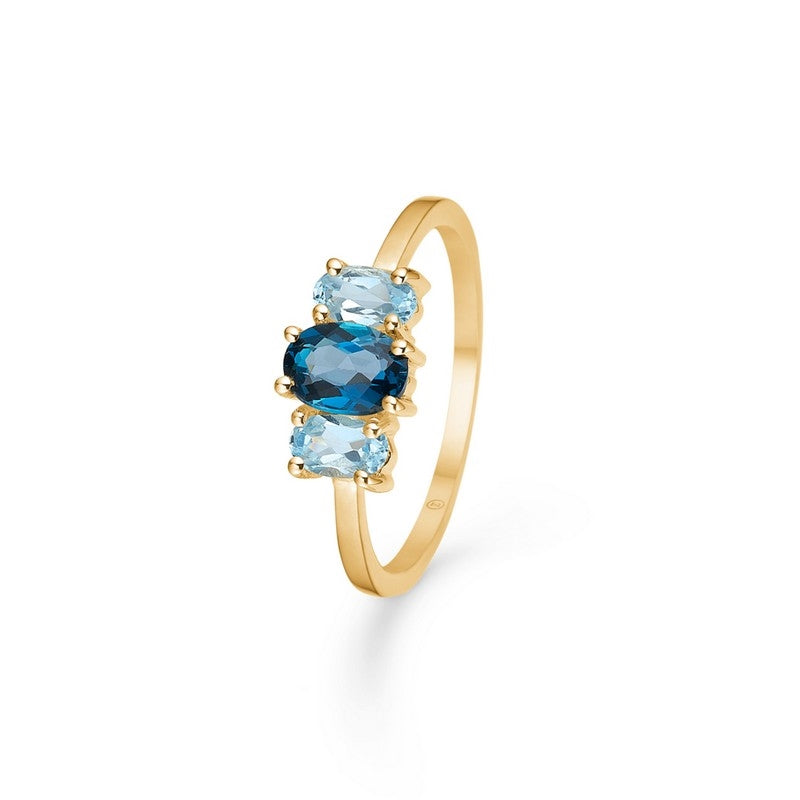 Hyacinth ring i 8 kt guld med blå topas i to nuancer fra Mads Z WHITE LABEL.